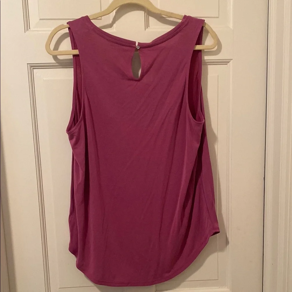 Lucky Brand Pink Sleeveless Tank Top with Rounded Neckline - Picture 2 of 3